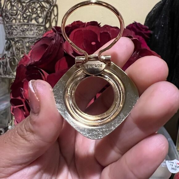 VINTAGE JERI-LOU SCARF CLIP GOLD TONE -SQUARE ROUND DESIGN - Picture 5 of 5